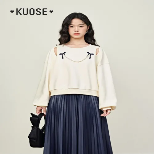 KUOSE 쿠오세 여성 숄더 컷 아웃 니트 스웨터 셔츠 진주 패치 긴팔 티셔츠