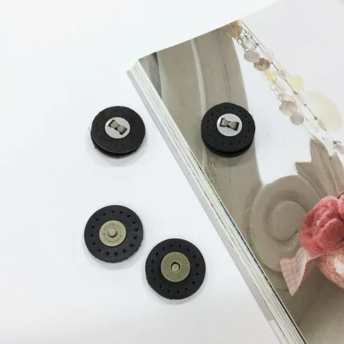 가죽자석단추(30mm)/부자재 뜨개실 프렌즈얀, 블랙, 1개