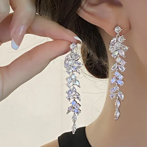 유헤르 여성 클래식 크리스탈 큐빅 리프 롱 드롭 귀걸이